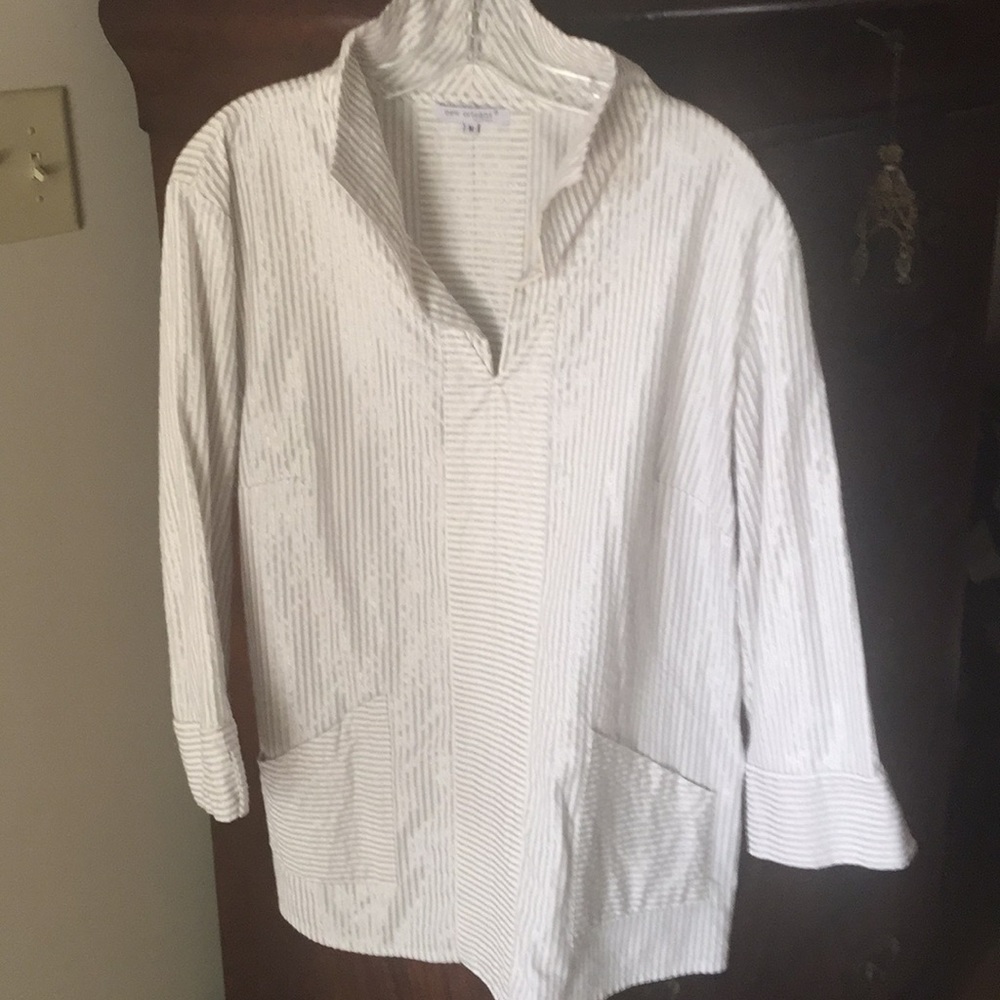 New Orleans shirt with silver stripes